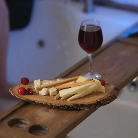 Tekhan Alacati Otel *