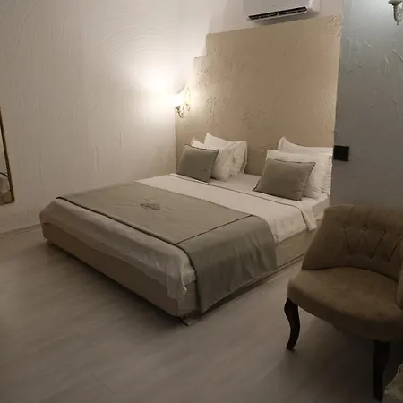 Tekhan Alacati Otel *