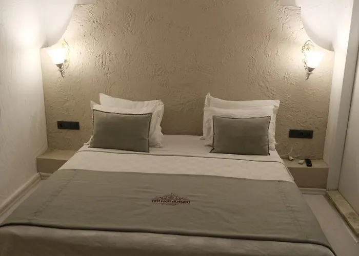 Tekhan Alacati 酒店 *